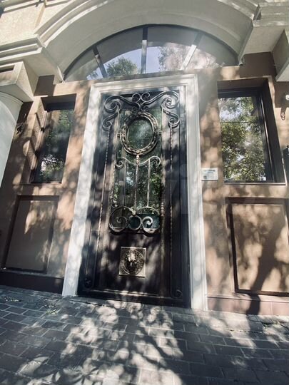 5-к. квартира, 160,7 м², 6/6 эт.