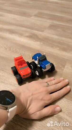 Машинки 2 шт