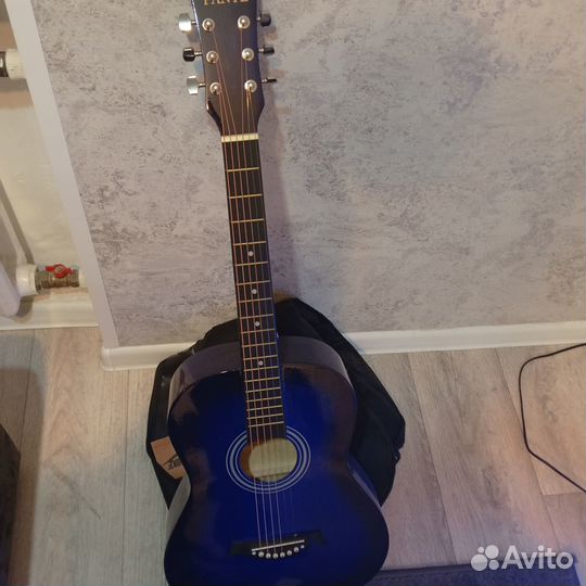 Акустическая гитара