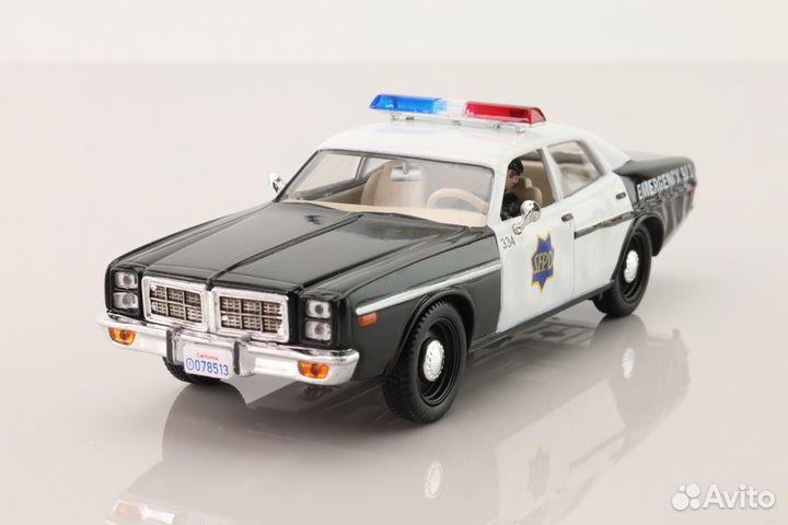 James Bond, Dodge Monaco Police Car