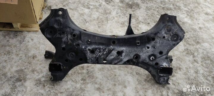 Балка передняя/подрамник Kia Rio