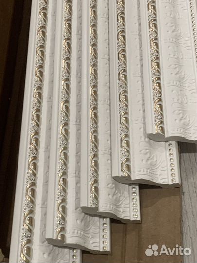 Декоративный плинтус (молдинг)