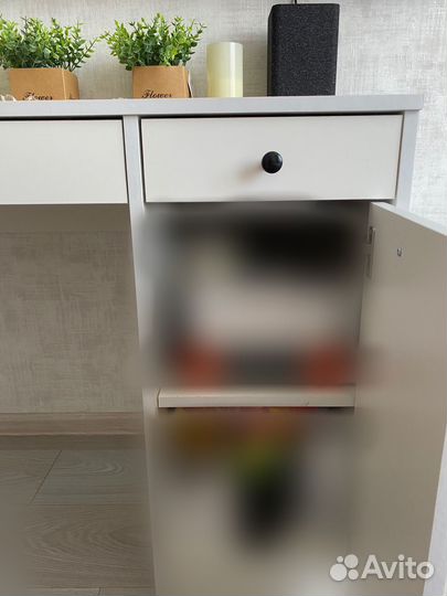 Письменный стол