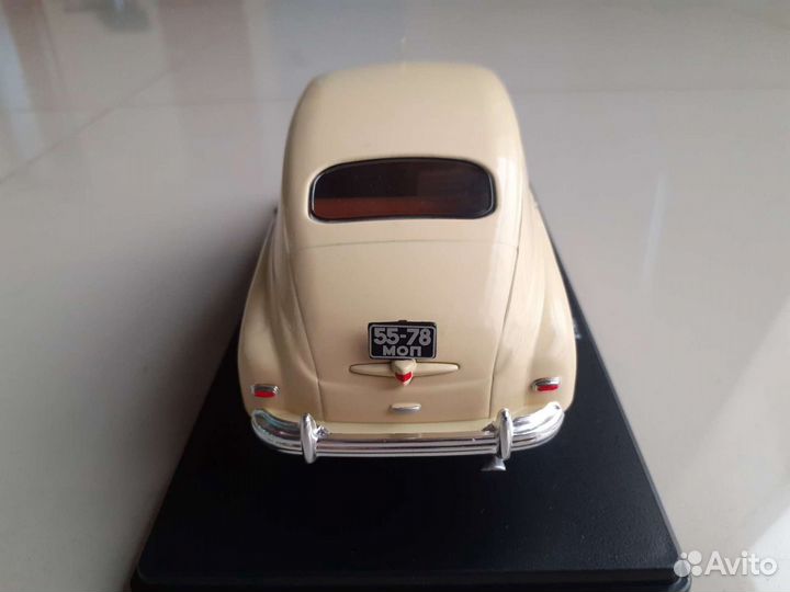 Модель автомобиля 1:24