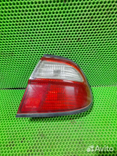 Фонарь задний внешний правый Nissan Almera N15