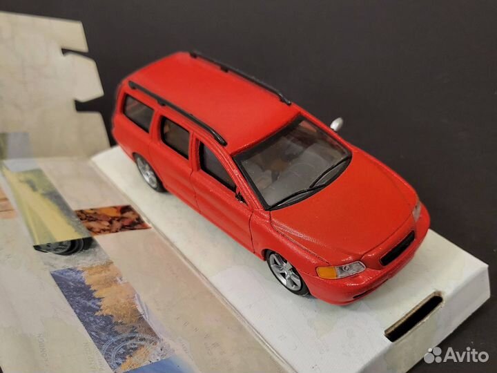 Модель автомобиля Volvo V70