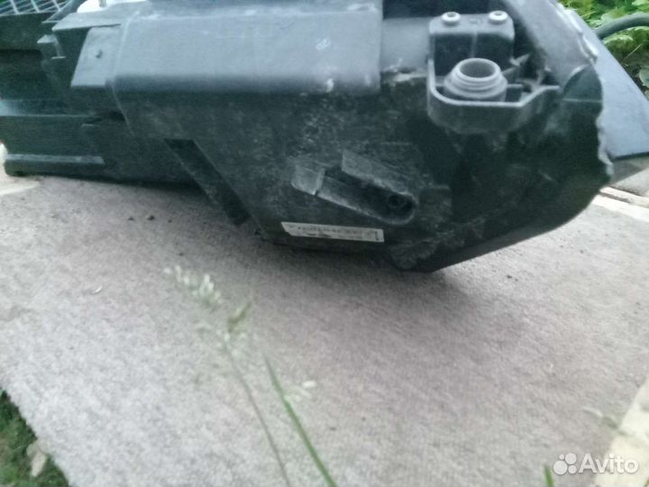 Фара volkswagen tiguan 2