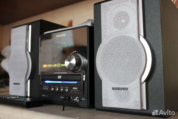 Музыкальный центр Daewoo DHC-UX3500 DVD/USB