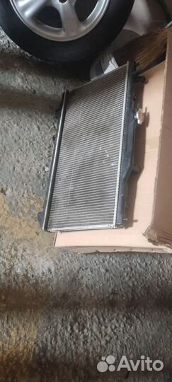 Вакуумный усилитель тойота авенсис Радиатор