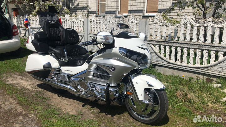Продам GL1800