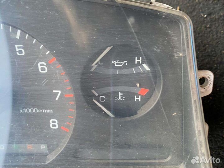 Приборная панель toyota corona st180 831002D141