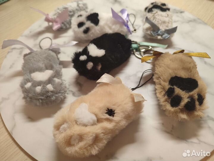 Брелки кошачьи лапки