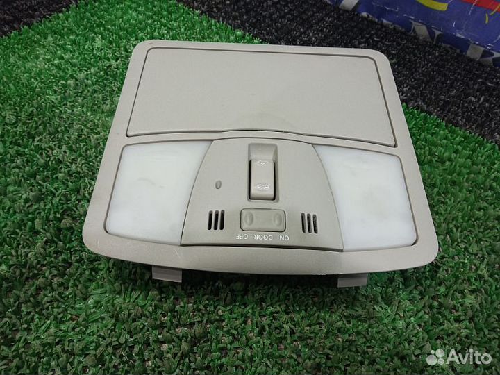 Плафон освещения Nissan Patrol