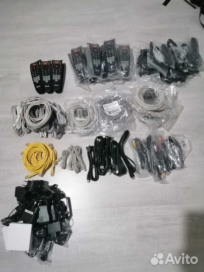 Кабель hdmi,пульты и прочее