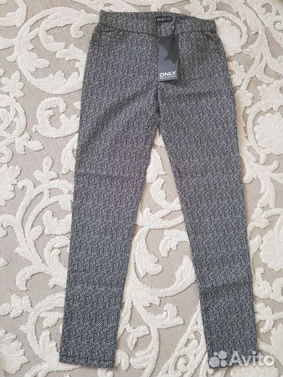 Брюки на девочку 146 -152