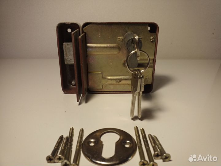 Замок накладной новый знз-01. СССР