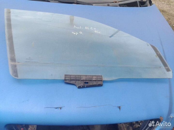 Стекло переднее правое Audi A6 седан 2.8 AAH 1997