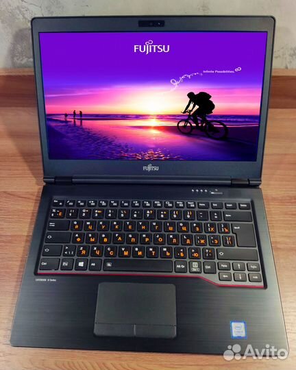 Мощный,Бизнес Fujitsu U748.Core i5-8250. Японец