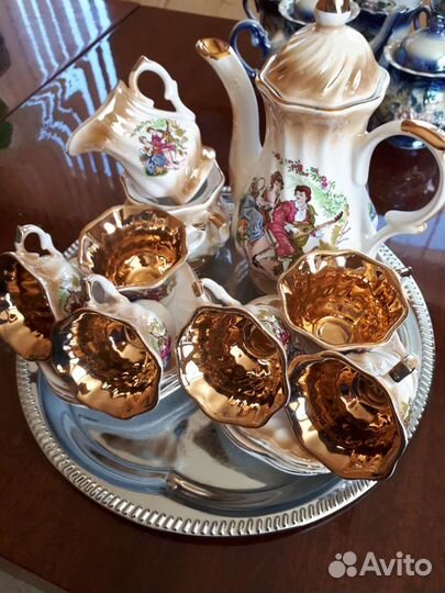 Сервизы чайный и кофейный