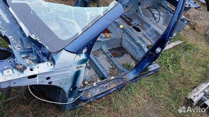 Тойота Авенси Т250 порог карниз левый