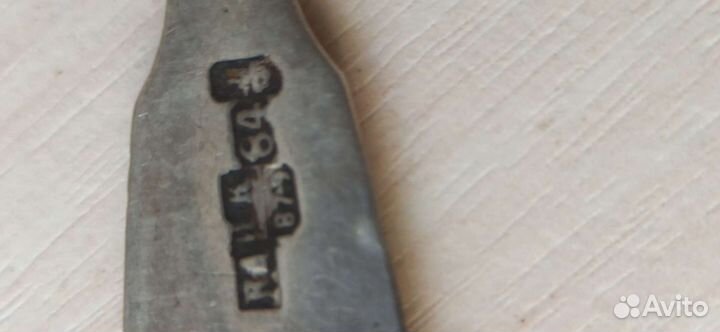 Серебряная чайная ложка