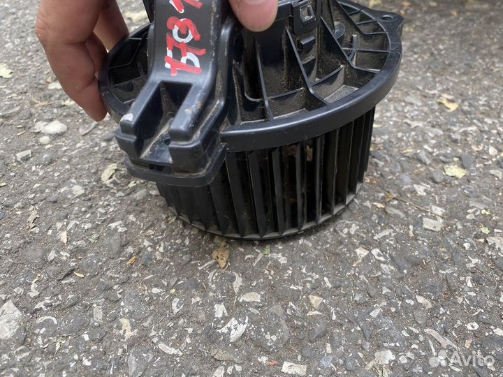 Моторчик печки на hyundai solaris 1