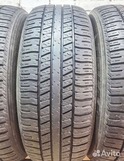 Triangle TR257 215/60 R17 96H
