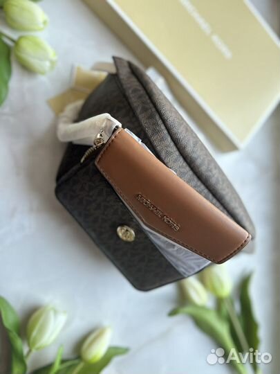 Сумка Michael Kors Maisie