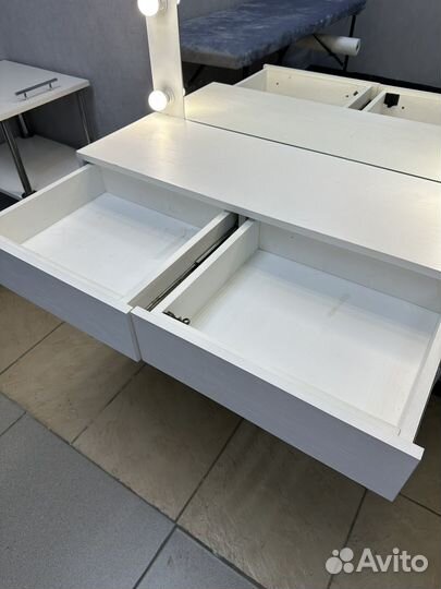 Гримерный столик