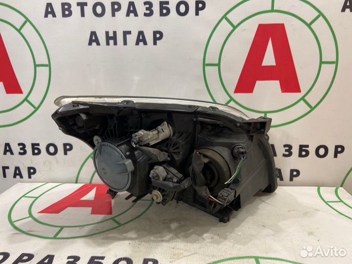 Фара передняя левая Toyota Avensis T25 1zzfe 2007