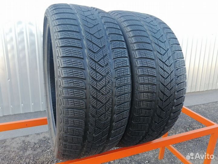 Pirelli Winter Sottozero 3 235/35 R19