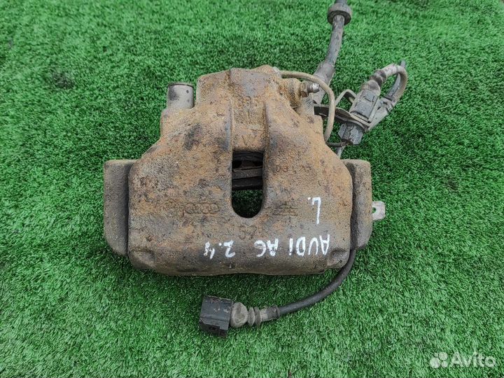 Передний левый суппорт Audi A6 C6 2.4