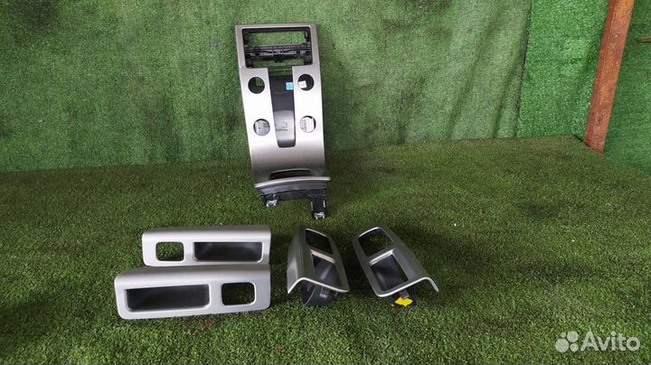 Накладки центральной консоли Volvo V50 B5254T3