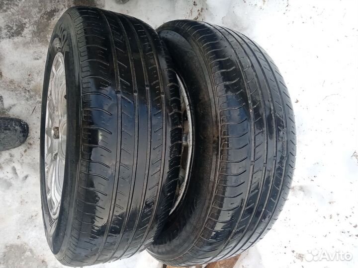 Hankook Optimo ME02 215/65 R15