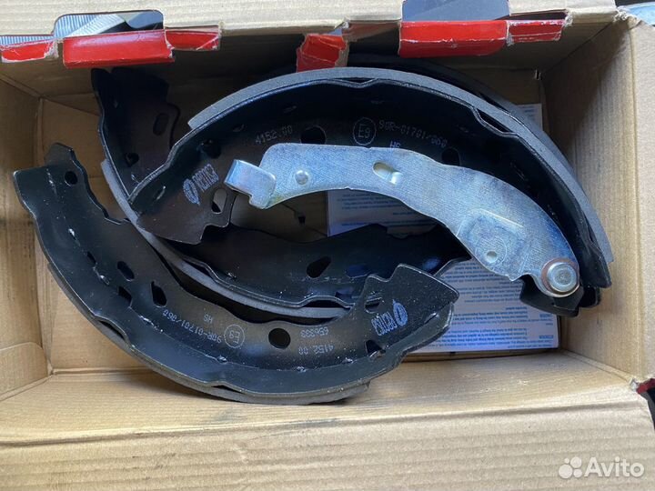 Тормозные колодки задние на renault logan