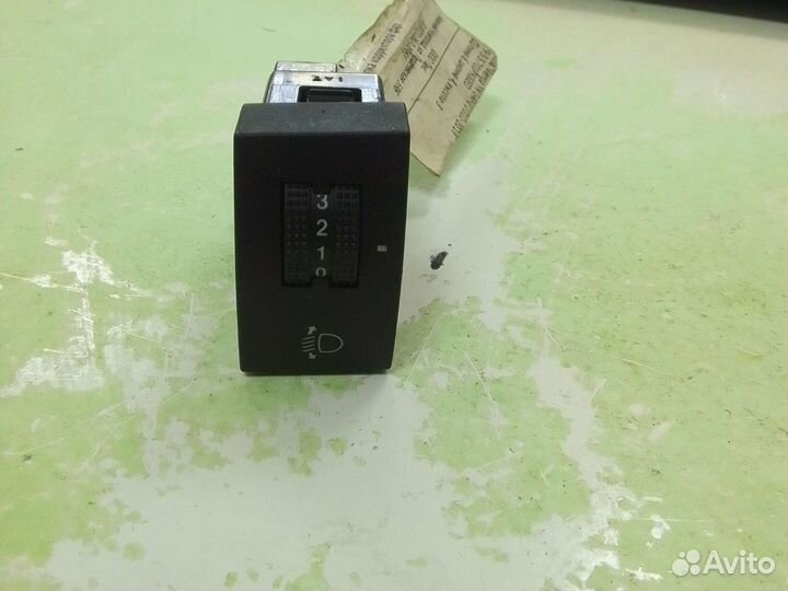 Кнопка корректора фар Kia Venga YN G4FC 2010 (б/у)