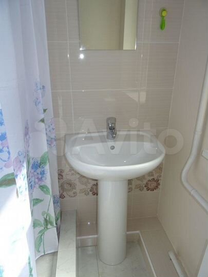 Комната 18 м² в 1-к., 2/2 эт.