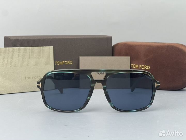 Солнцезащитные очки Tom Ford Falconer TF884 057