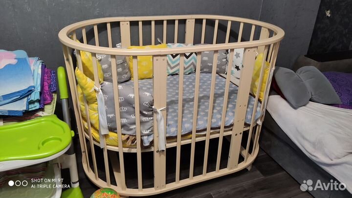 Детская кроватка трансформер с маятником