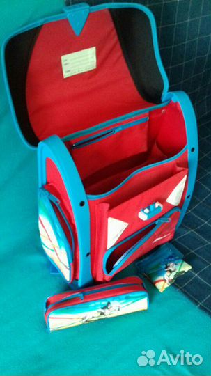 Рюкзак. Ранец. Школьный портфель