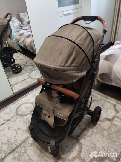 Прогулочная коляска mowbaby