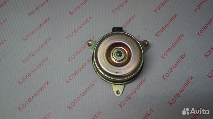 Nissan 21487-CL80A Моторчик вентилятора