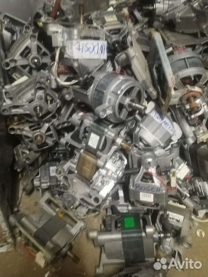 Мотор от стиральной машины Индезит