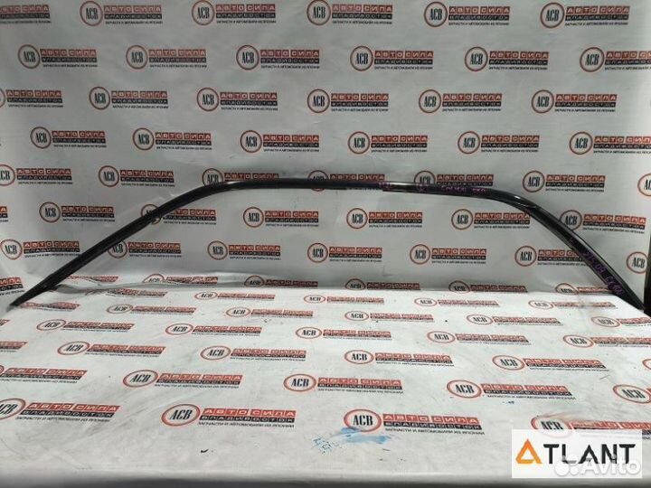 Ветровик левый toyota mark II