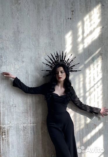 Готическая корона - аренда