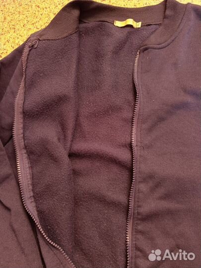 Кофта на замке