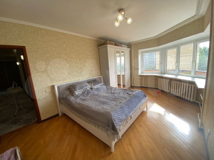 3-к. квартира, 147 м², 6/9 эт.
