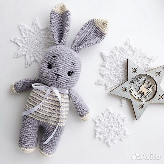 Вязаные игрушки в наличии и на заказ, зайчик