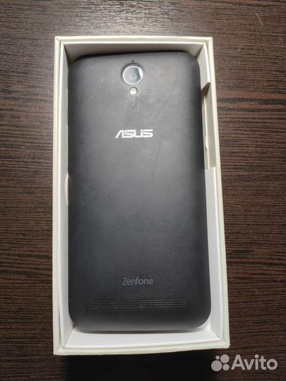 Телефон Asus Zenfone GO