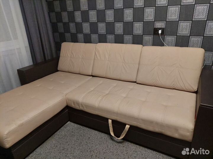 Угловой диван